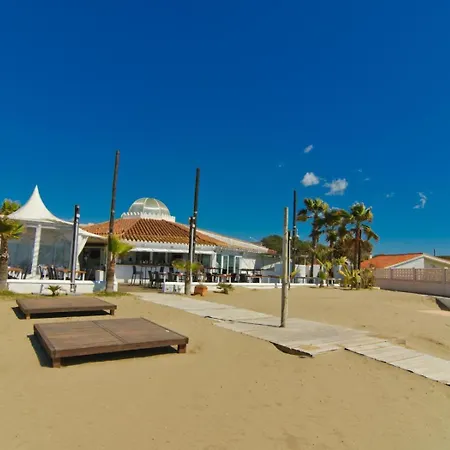 Nyaraló Chapas Playa Typical House. Marbella